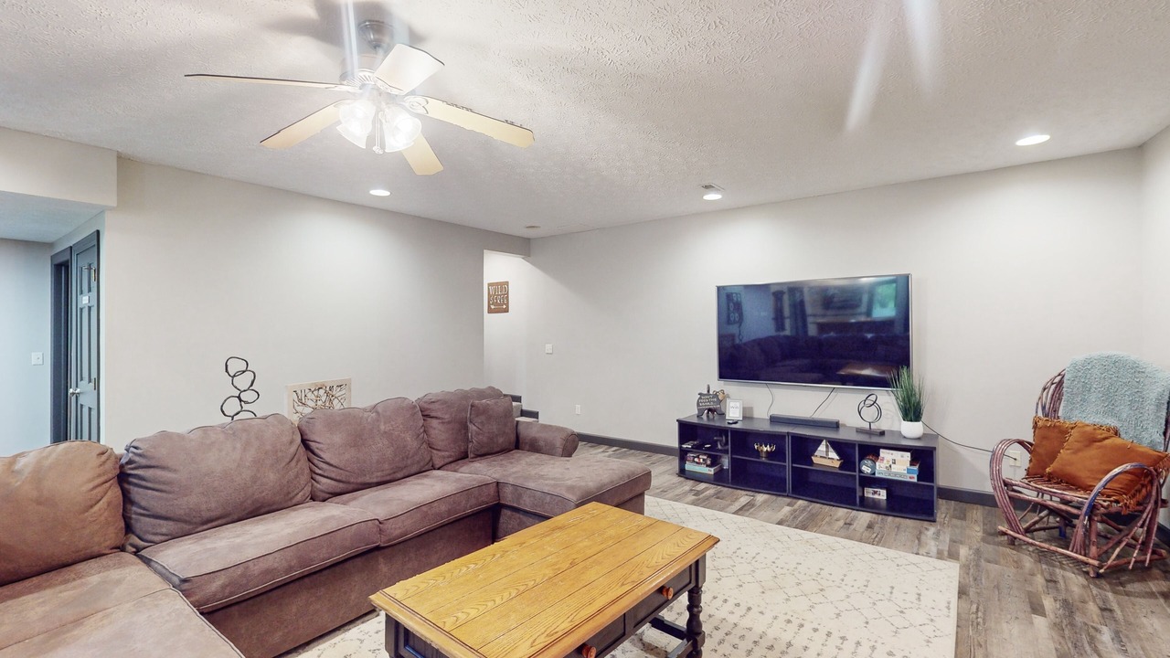 Photo of Livingroom in Blakeslee
