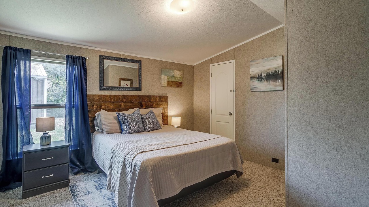 Photo of Bedroom in Dennis