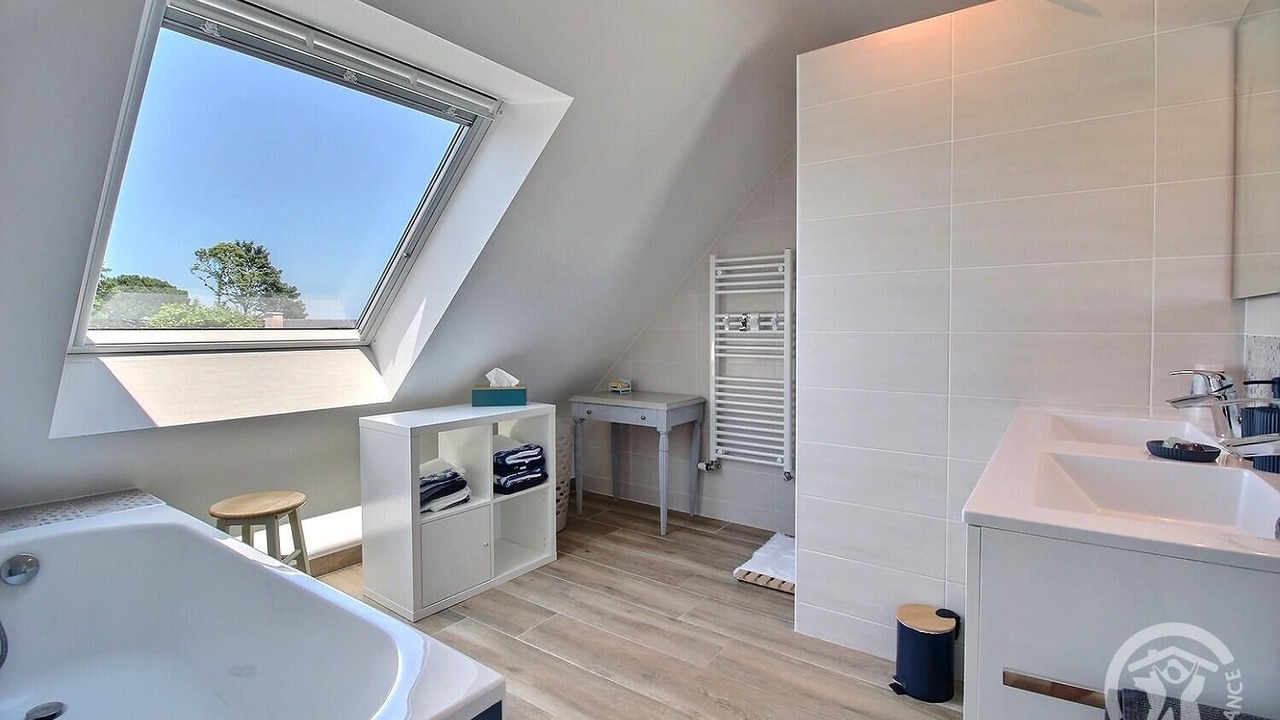 Photo of Bathroom in Louannec