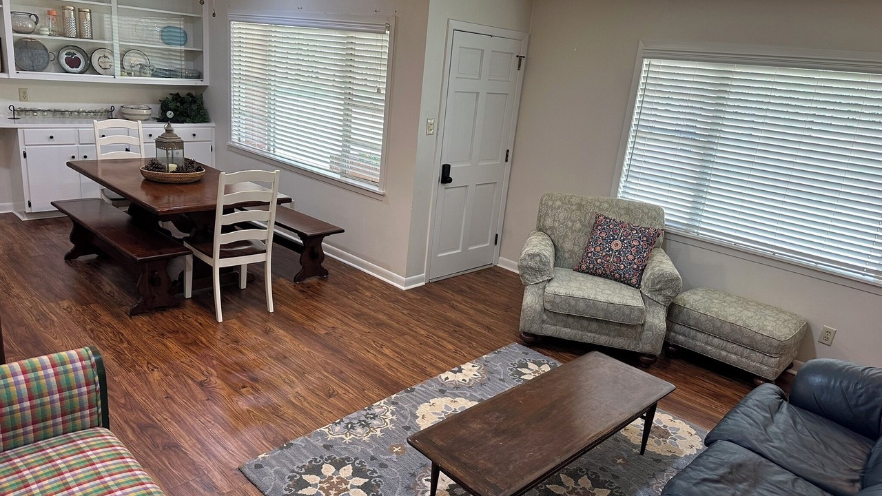 Photo of Livingroom in Nacogdoches