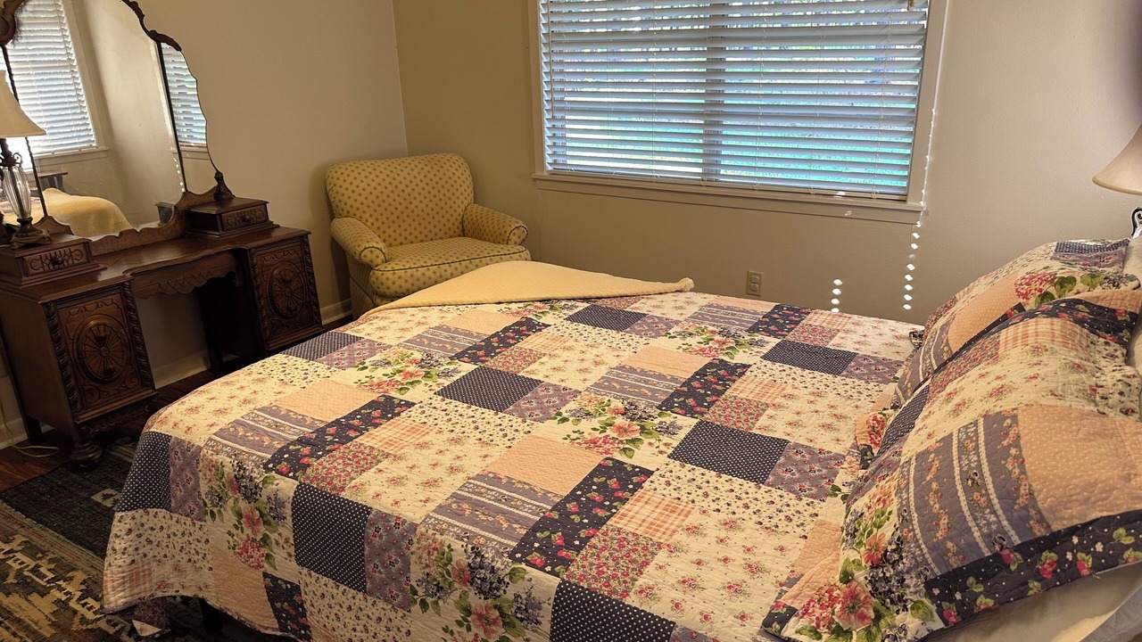 Photo of Bedroom in Nacogdoches