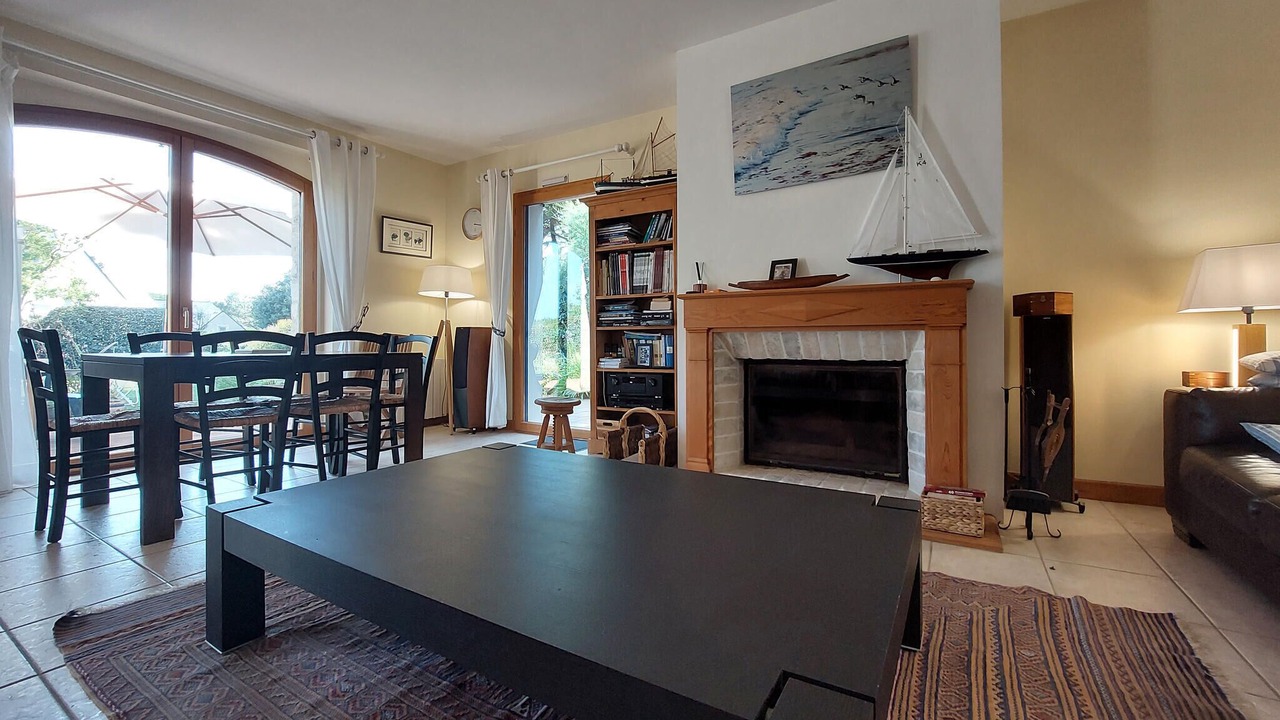 Photo of Bedroom in Saint-Gildas-de-Rhuys