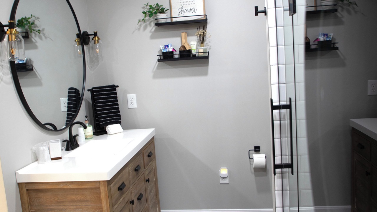 Photo of Bathroom in New Century
