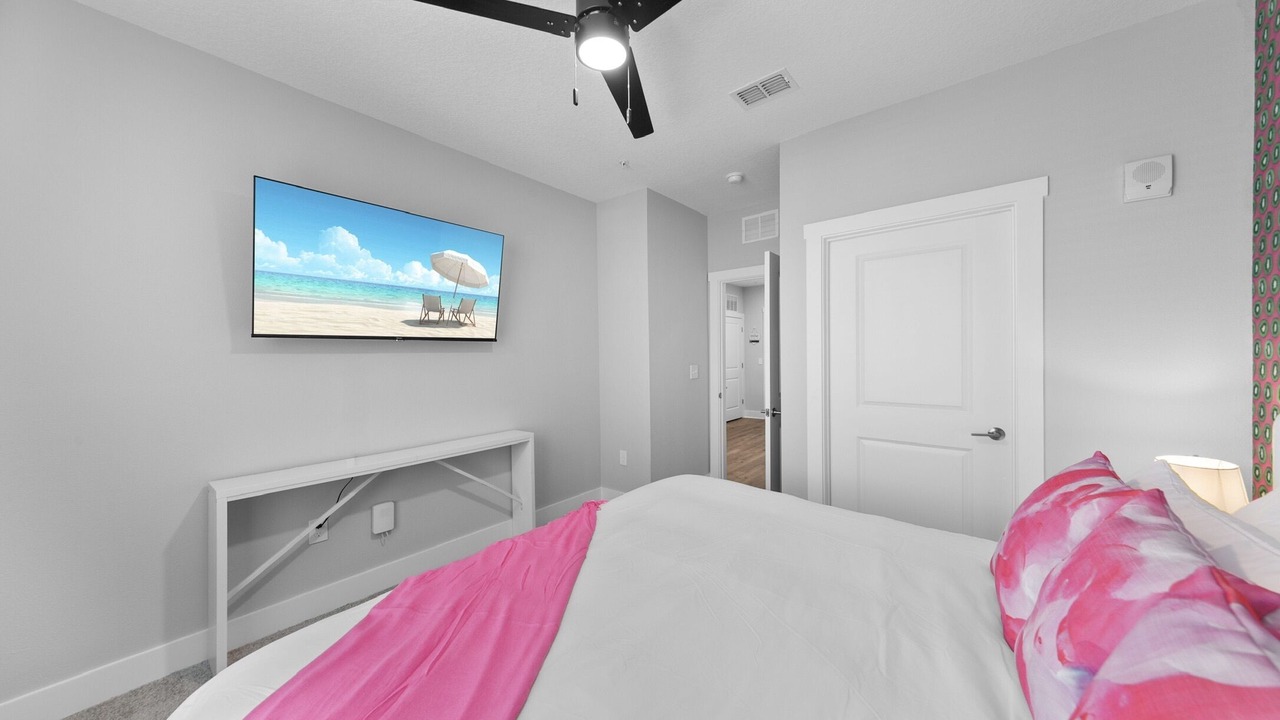 Photo of Bedroom in Deerwood