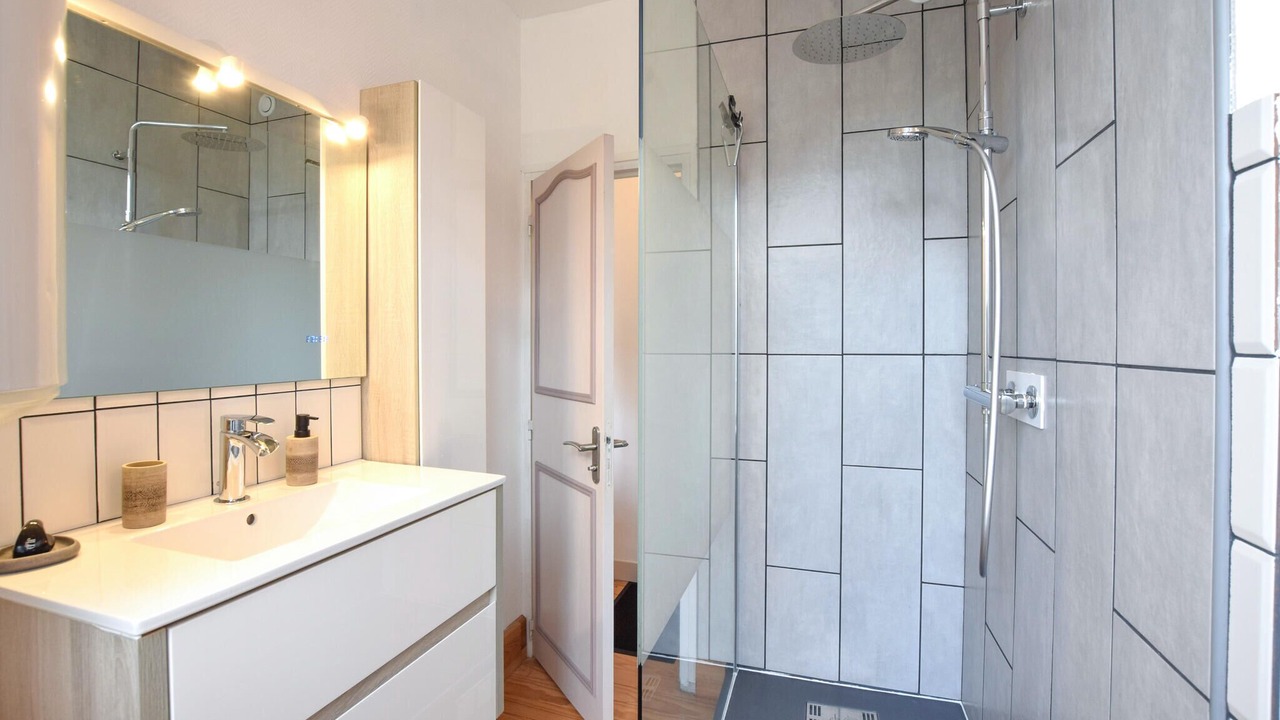 Photo of Bathroom in Cherbourg-en-Cotentin