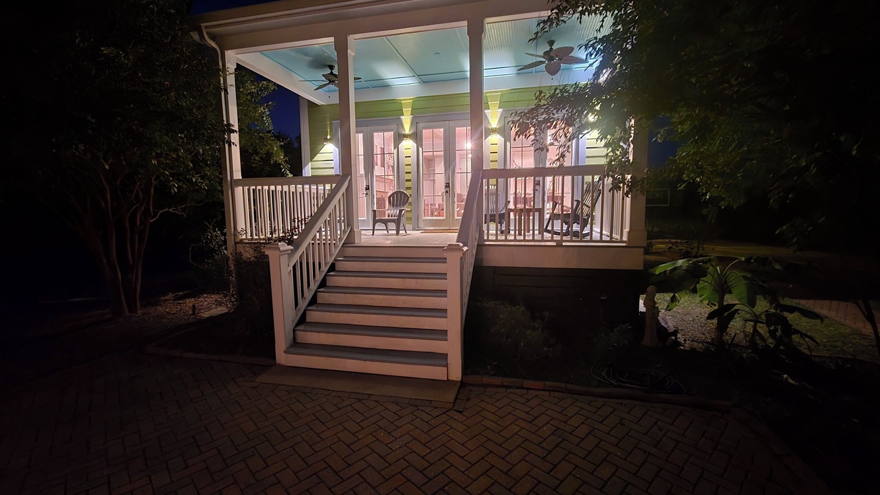 Photo of Patio Balcony in Waveland