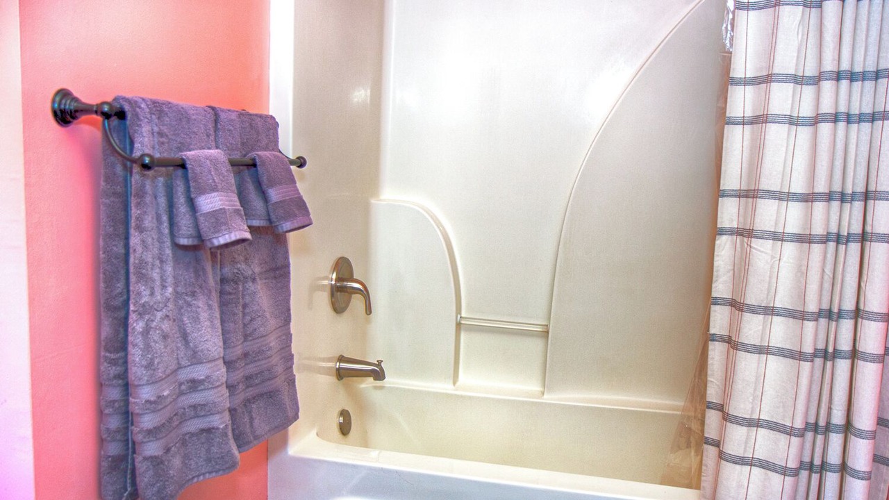 Photo of Bathroom in Waveland
