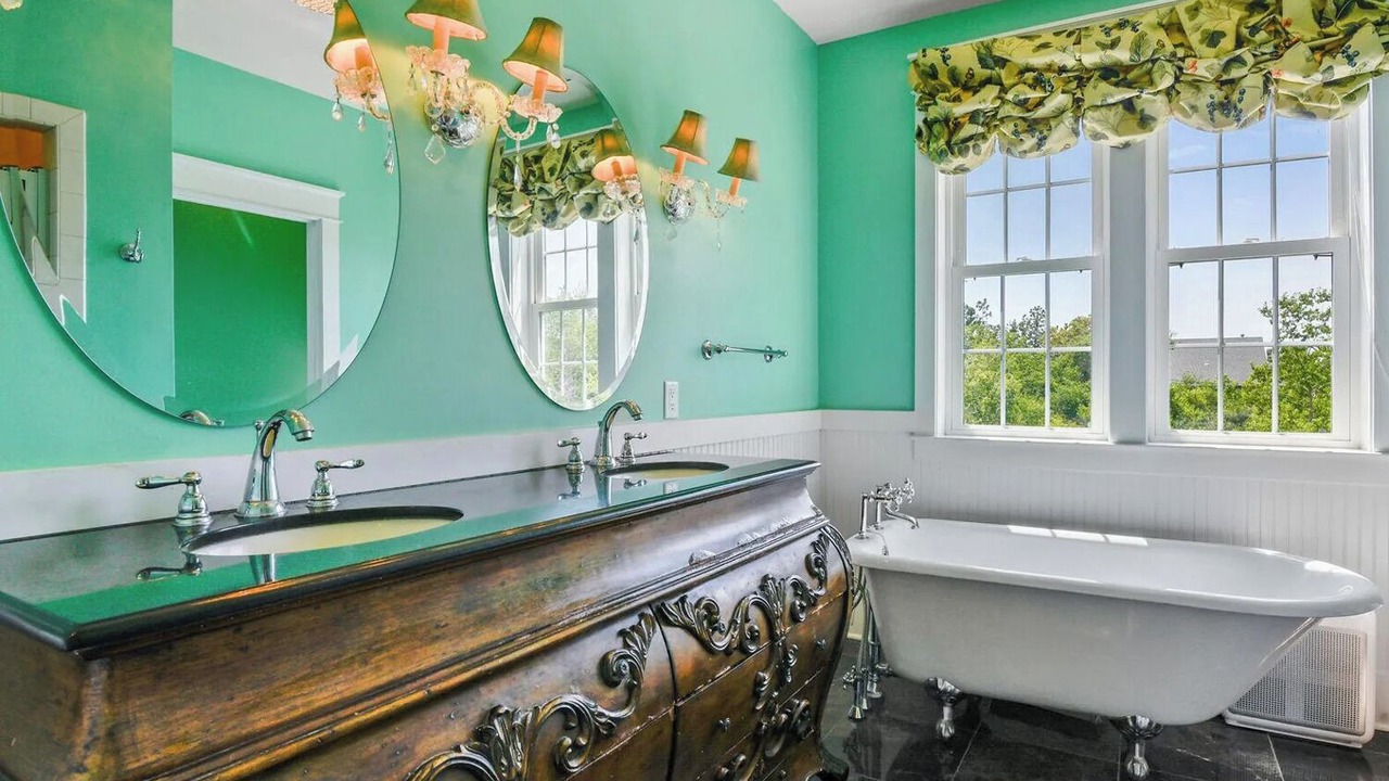 Photo of Bathroom in Waveland