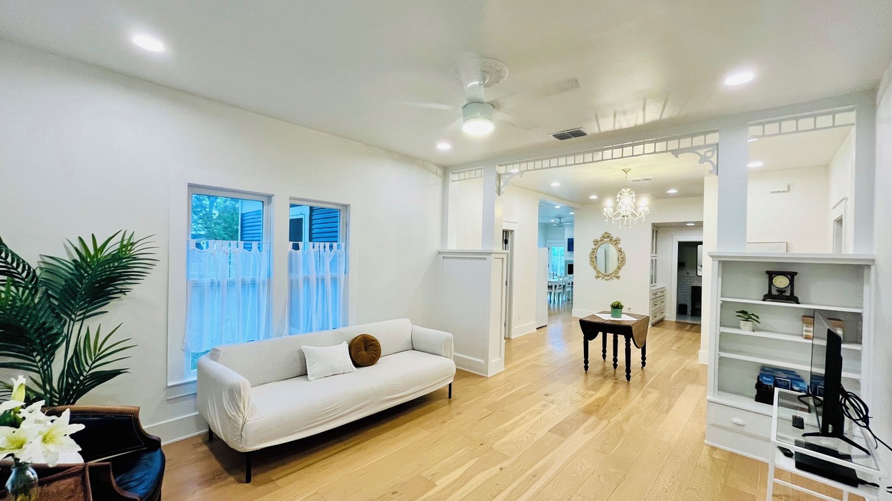Photo of Livingroom in Mason