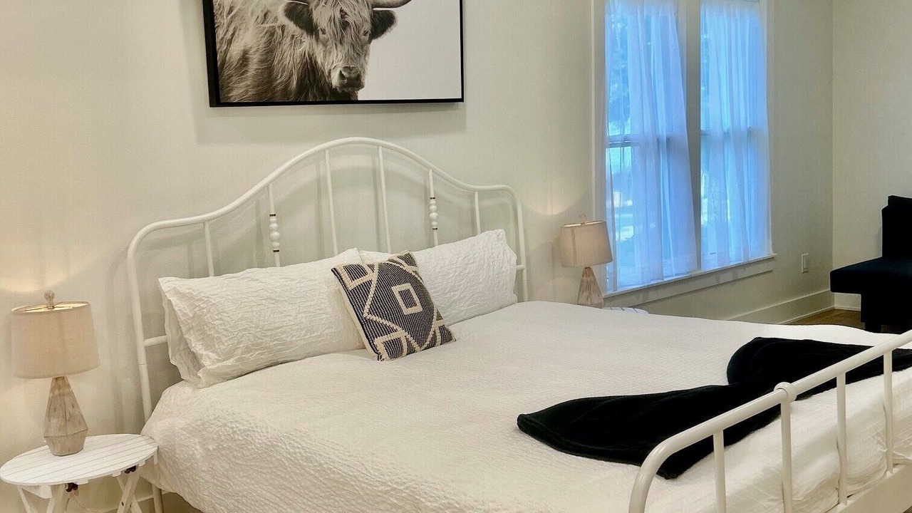 Photo of Bedroom in Mason