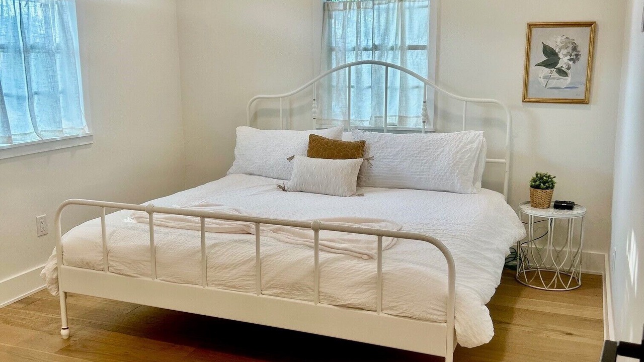 Photo of Bedroom in Mason