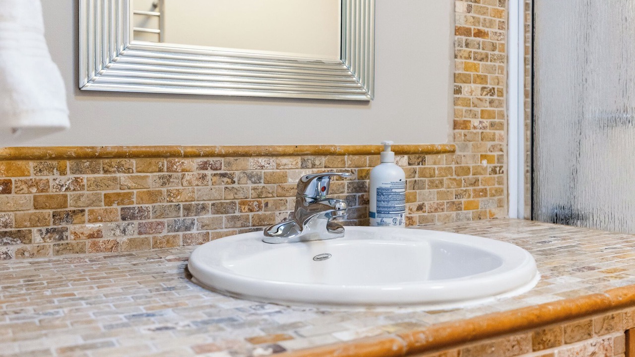 Photo of Bathroom in Little Current