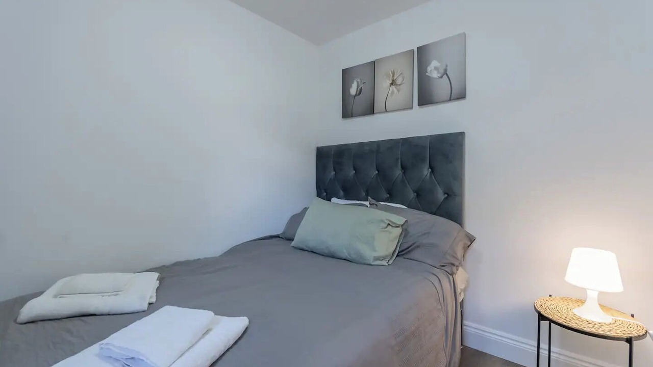 Photo of Bedroom in Basildon