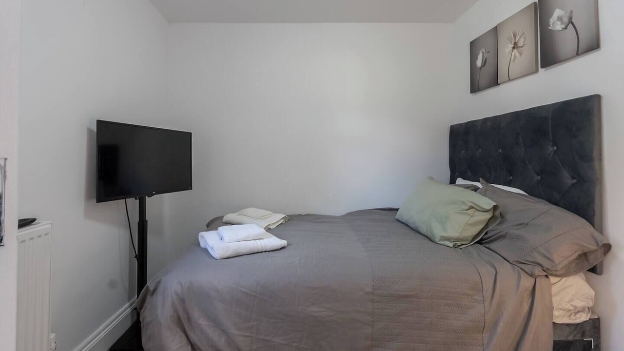 Photo of Bedroom in Basildon