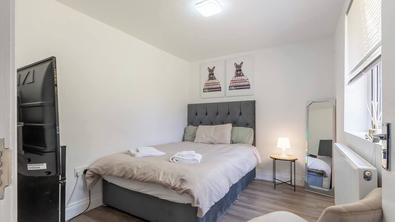 Photo of Bedroom in Basildon