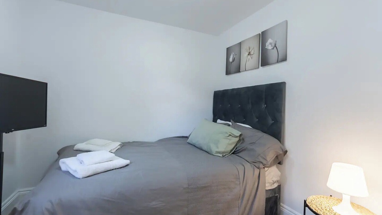 Photo of Bedroom in Basildon