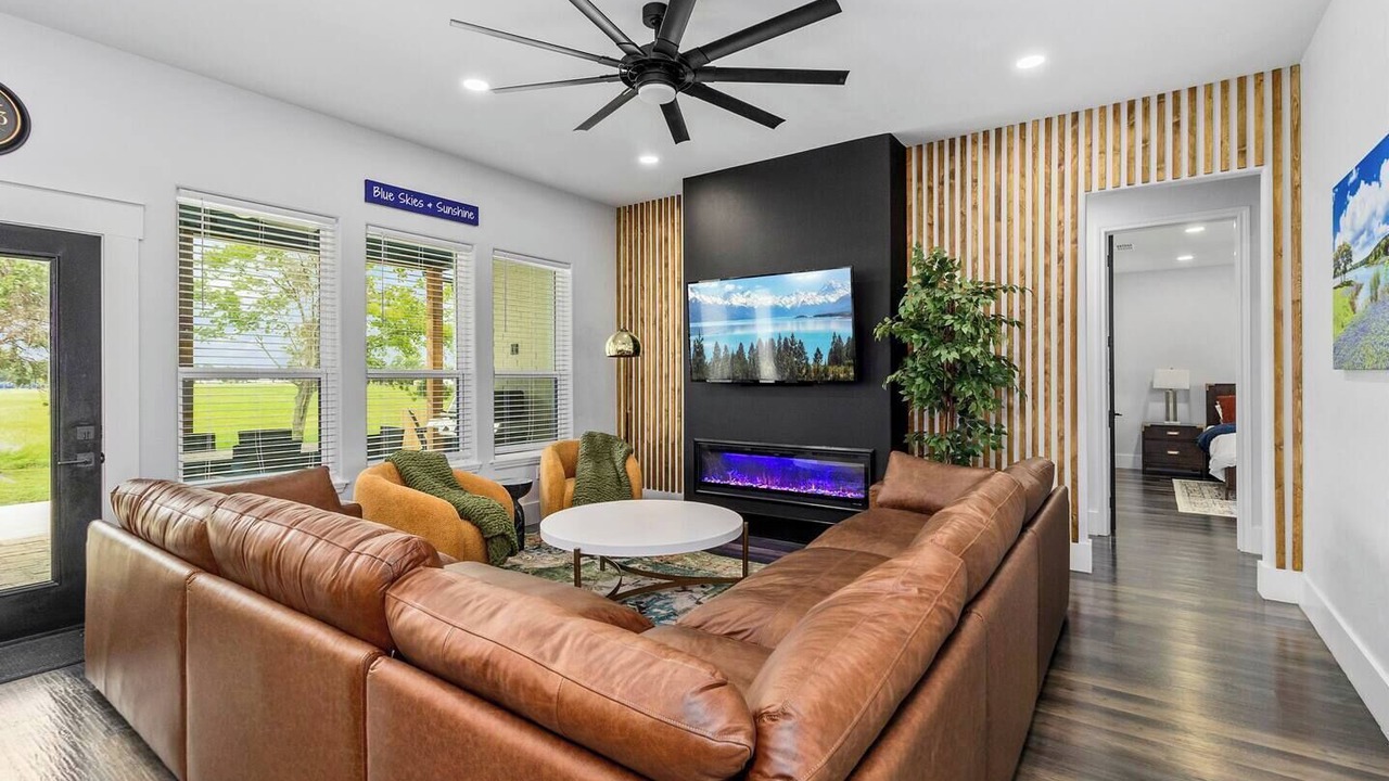Photo of Livingroom in Mount Pleasant