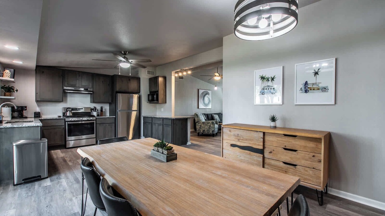 Photo of Livingroom in Bay Area