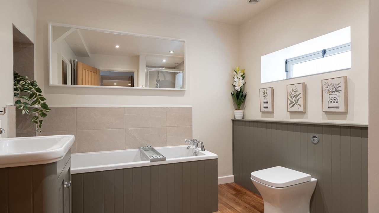 Photo of Bathroom in Moreton-in-Marsh