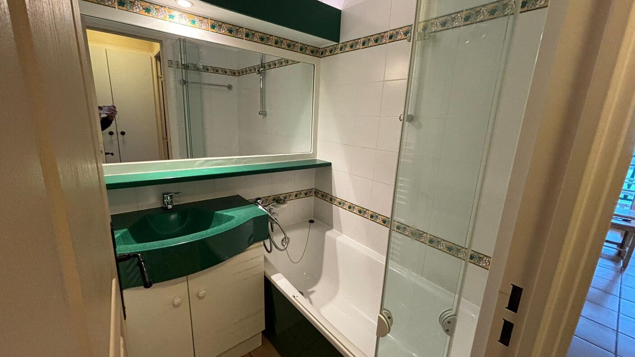 Photo of Bathroom in Behobie