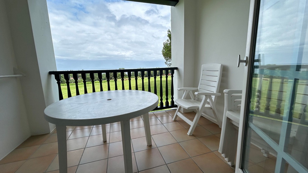 Photo of Patio Balcony in Behobie