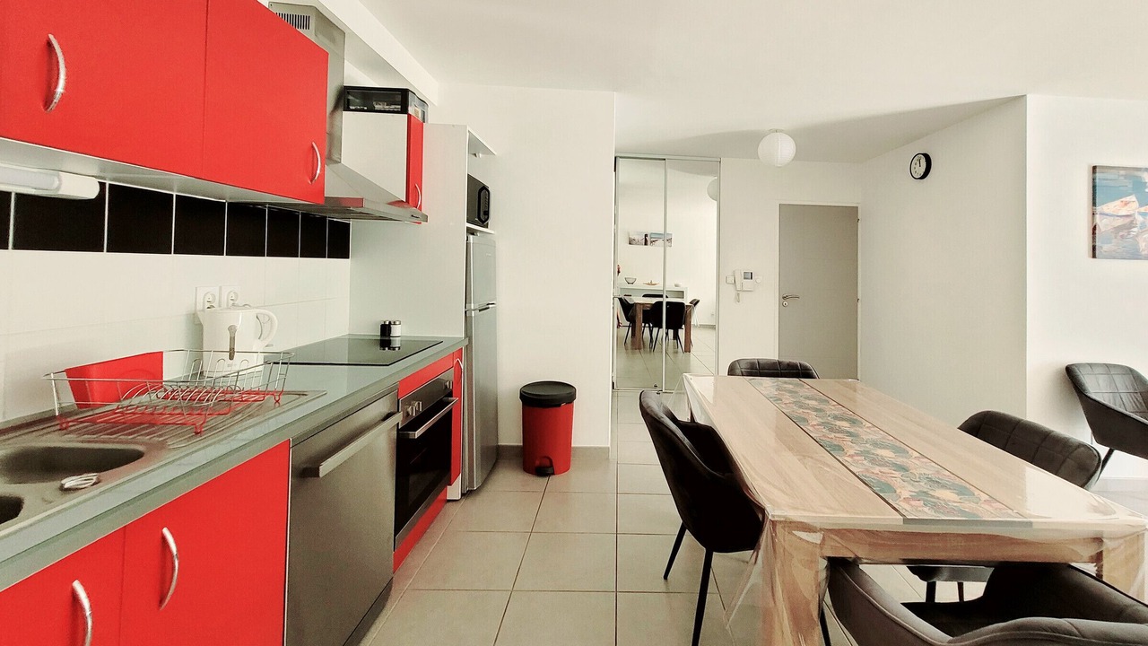 Photo of Kitchen in La Jetee