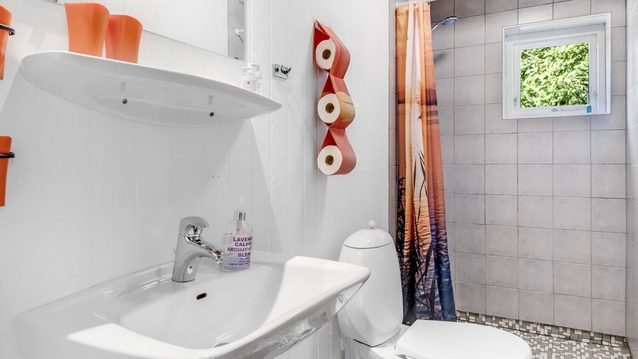 Photo of Bathroom in Arrild Ferieby