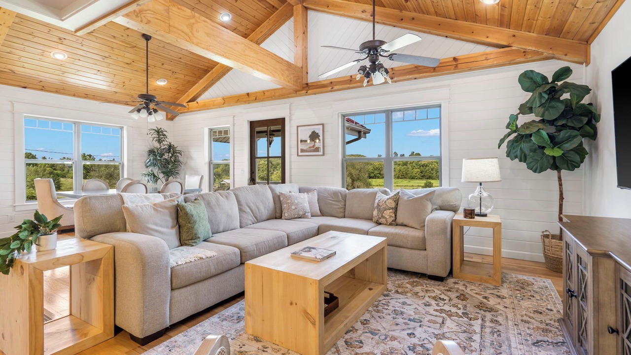 Photo of Livingroom in Elkland