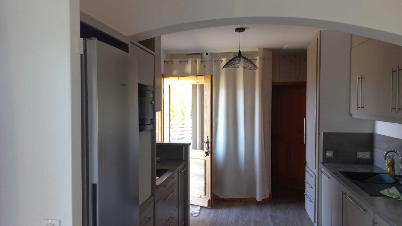 Photo of Kitchen in Montmeyan