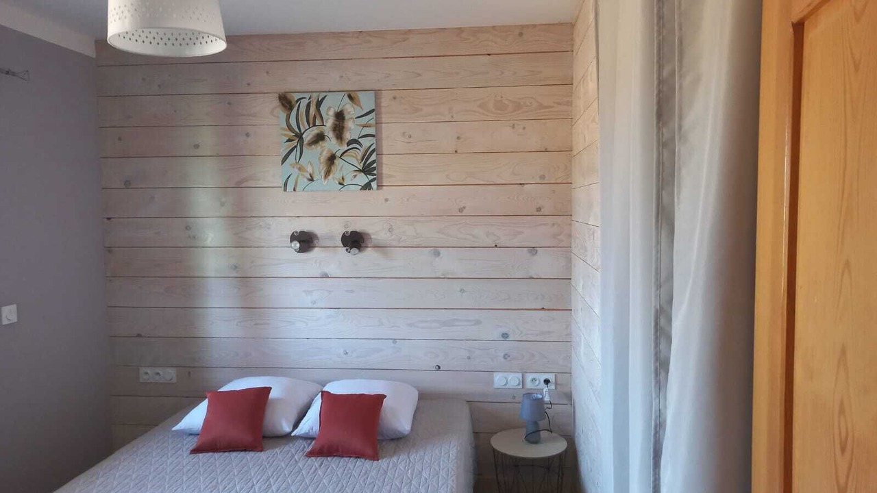 Photo of Bedroom in Montmeyan