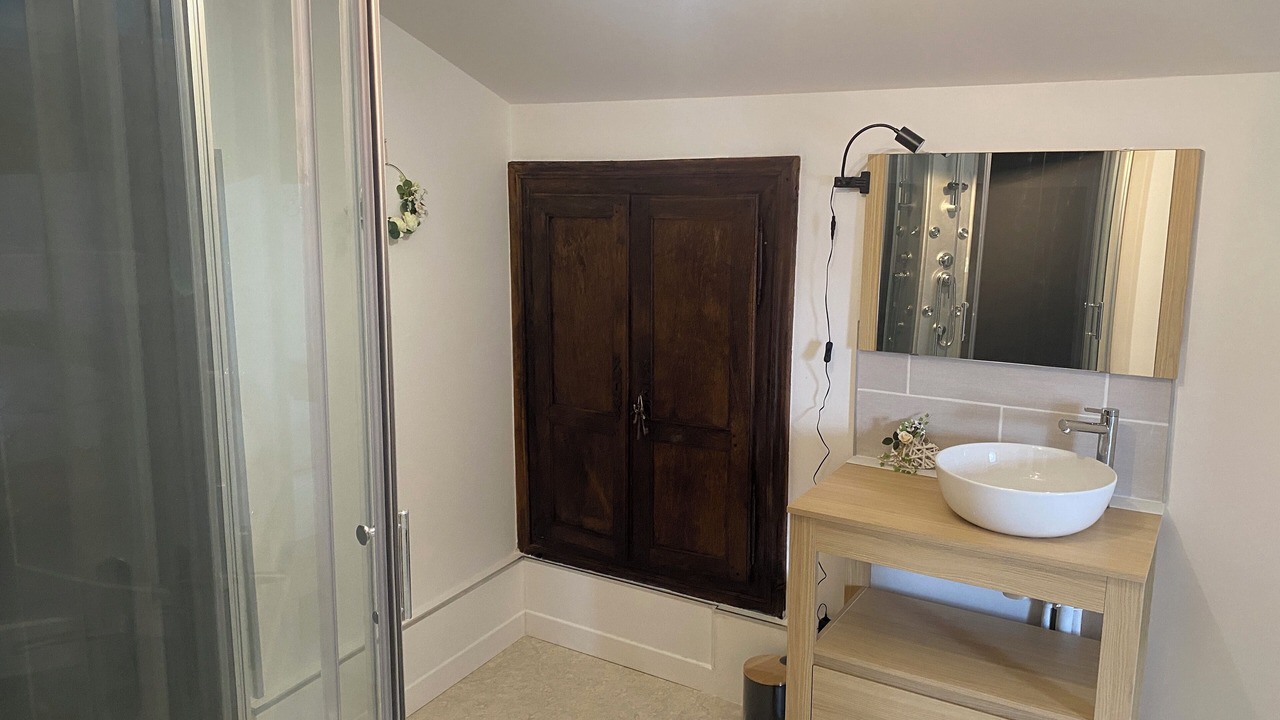 Photo of Bathroom in Pressac