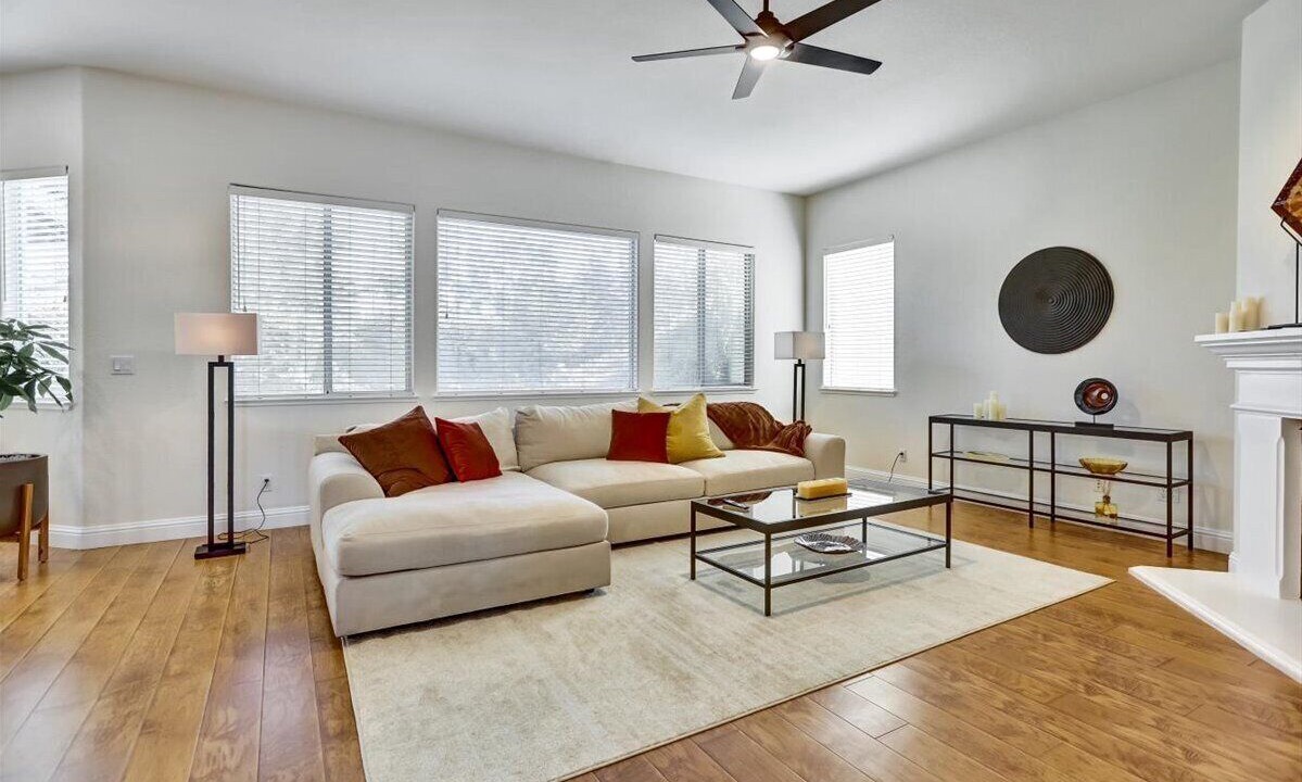 Photo of Livingroom in Roseville