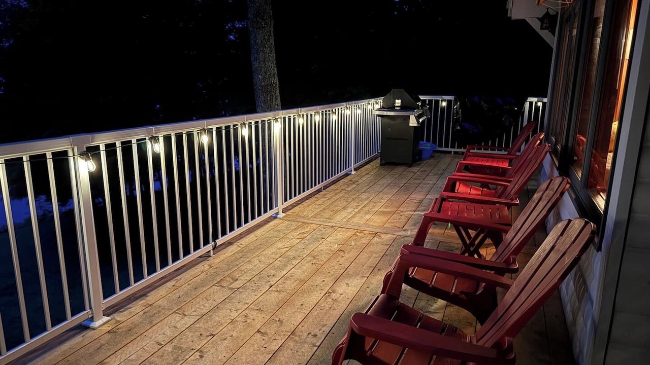 Photo of Patio Balcony in Lake of Bays