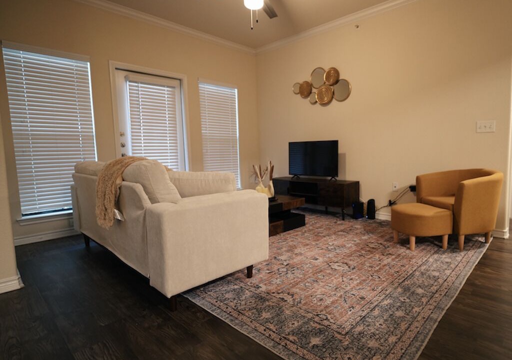 Photo of Livingroom in Sweetbriar