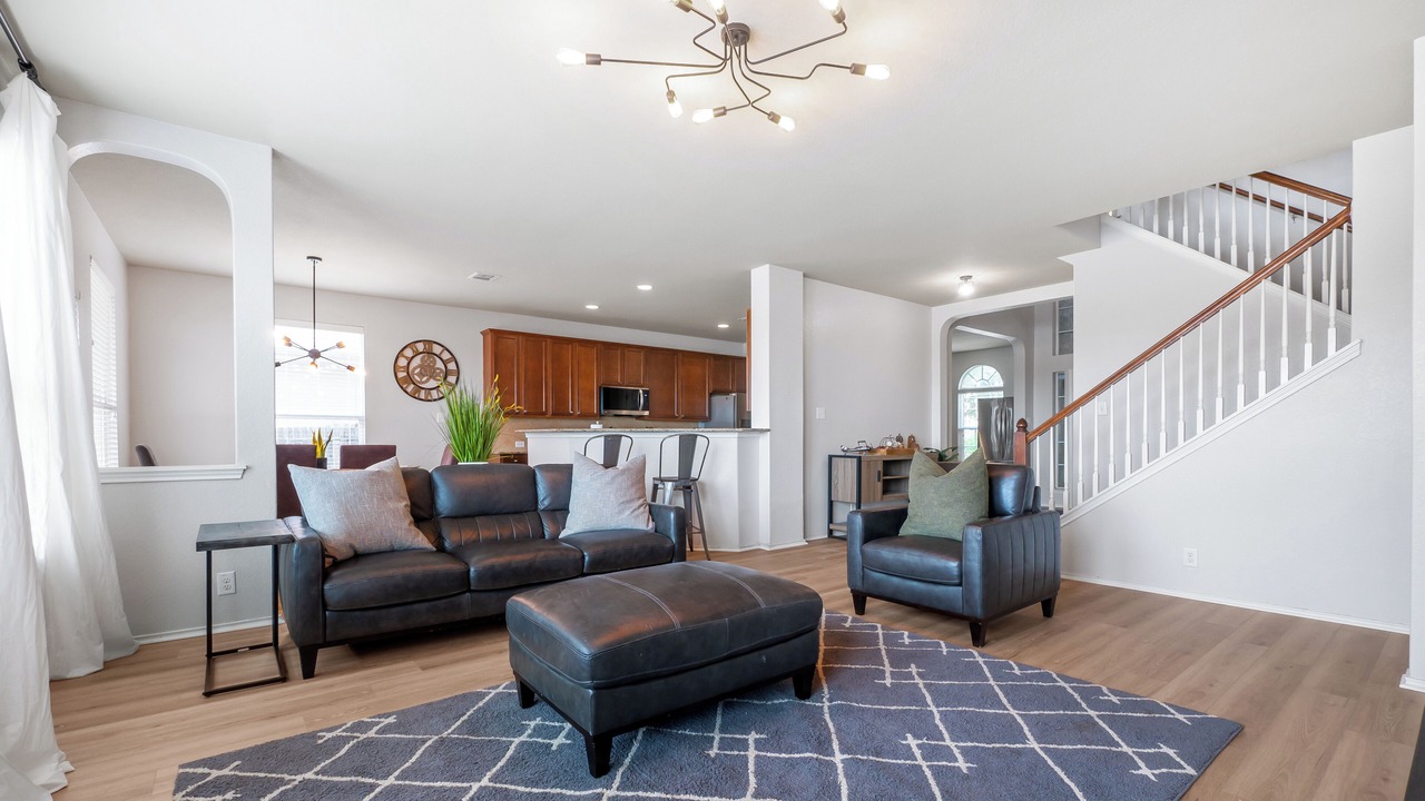 Photo of Livingroom in Converse