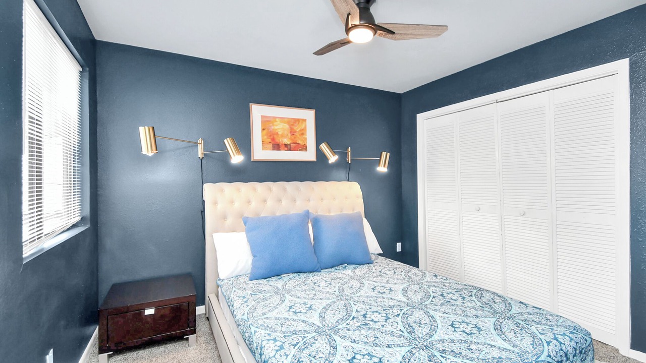 Photo of Bedroom in Neartown