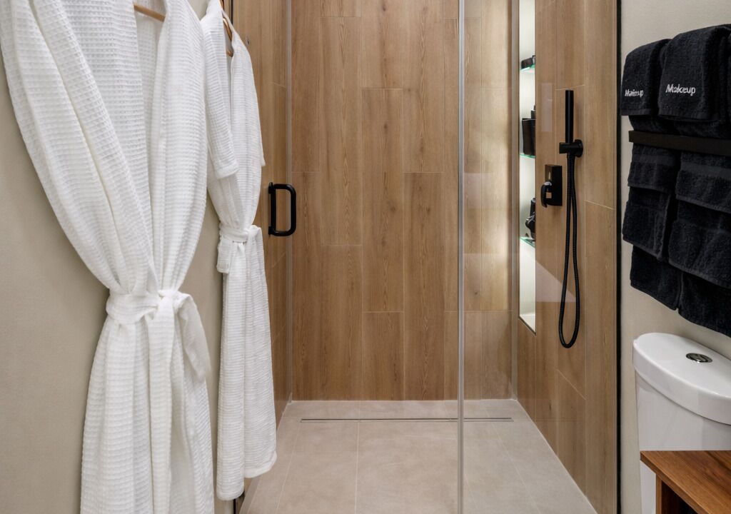 Photo of Bathroom in Allapattah