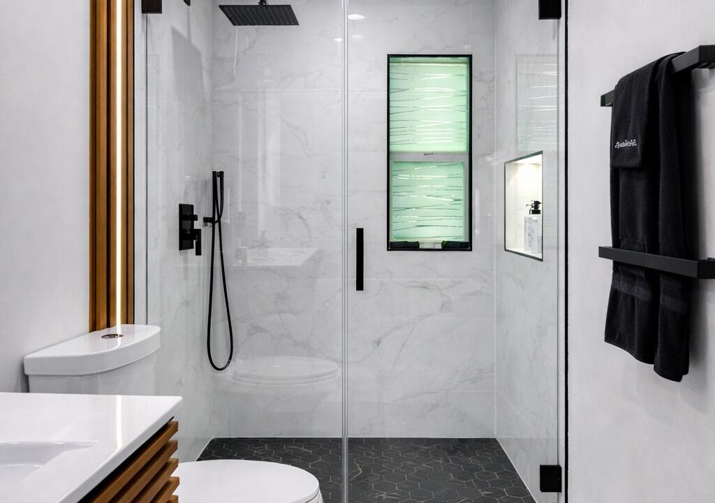 Photo of Bathroom in Allapattah