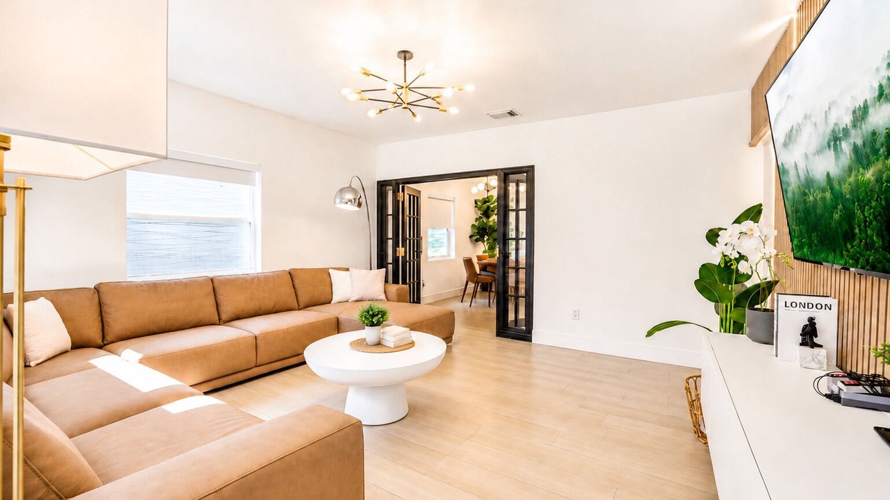 Photo of Livingroom in Allapattah