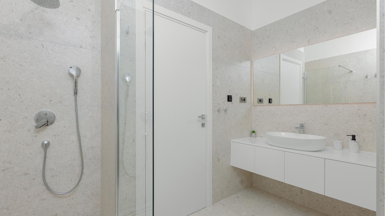 Photo of Bathroom in Kras