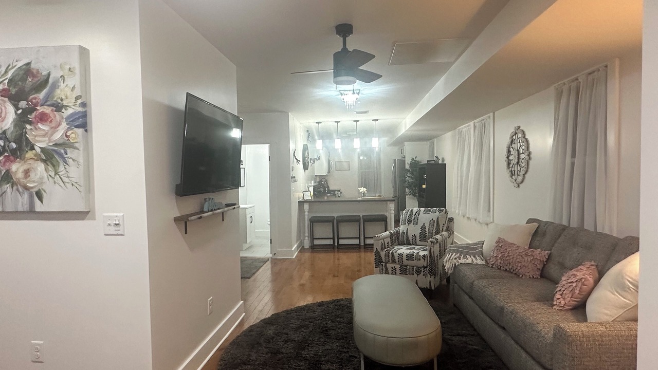 Photo of Livingroom in Dryden