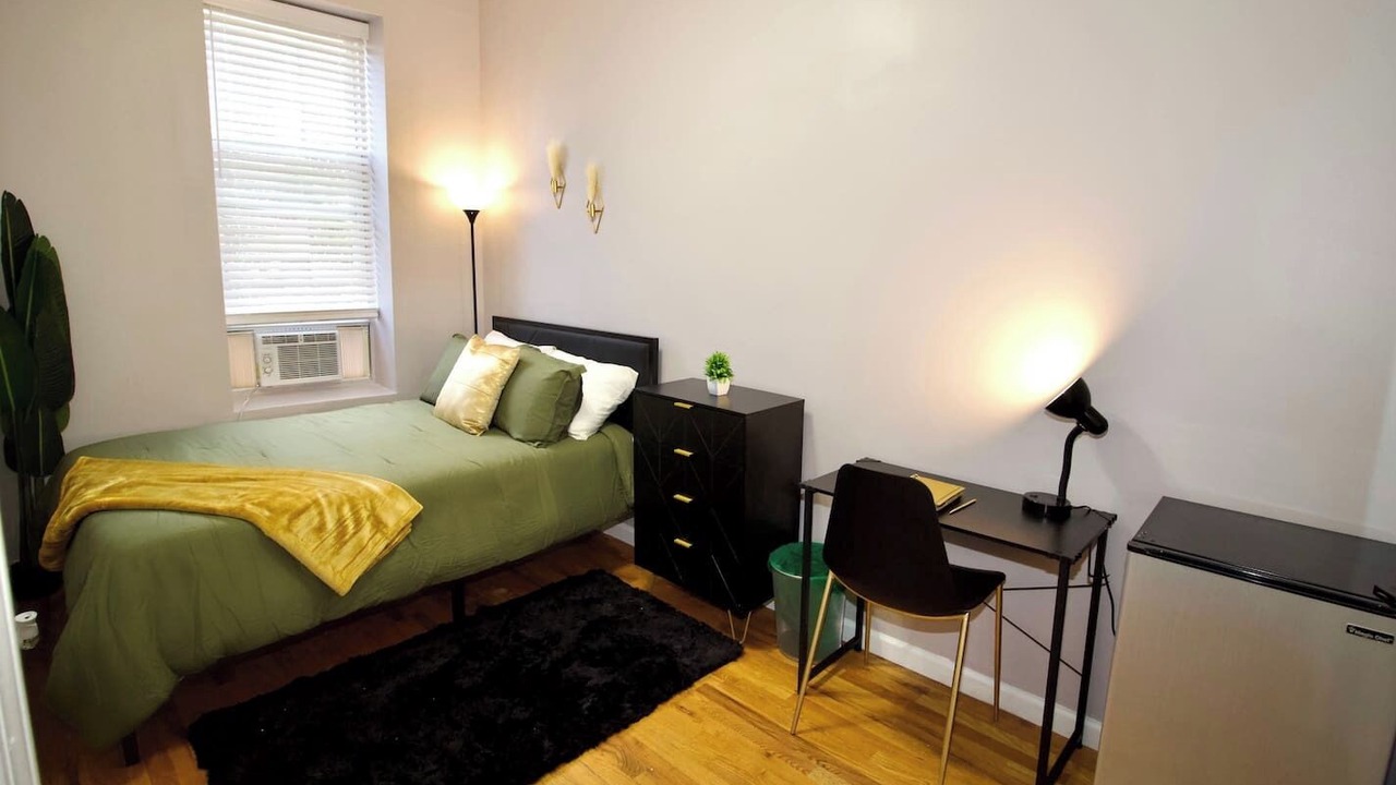 Photo of Bedroom in Bedford-Stuyvesant