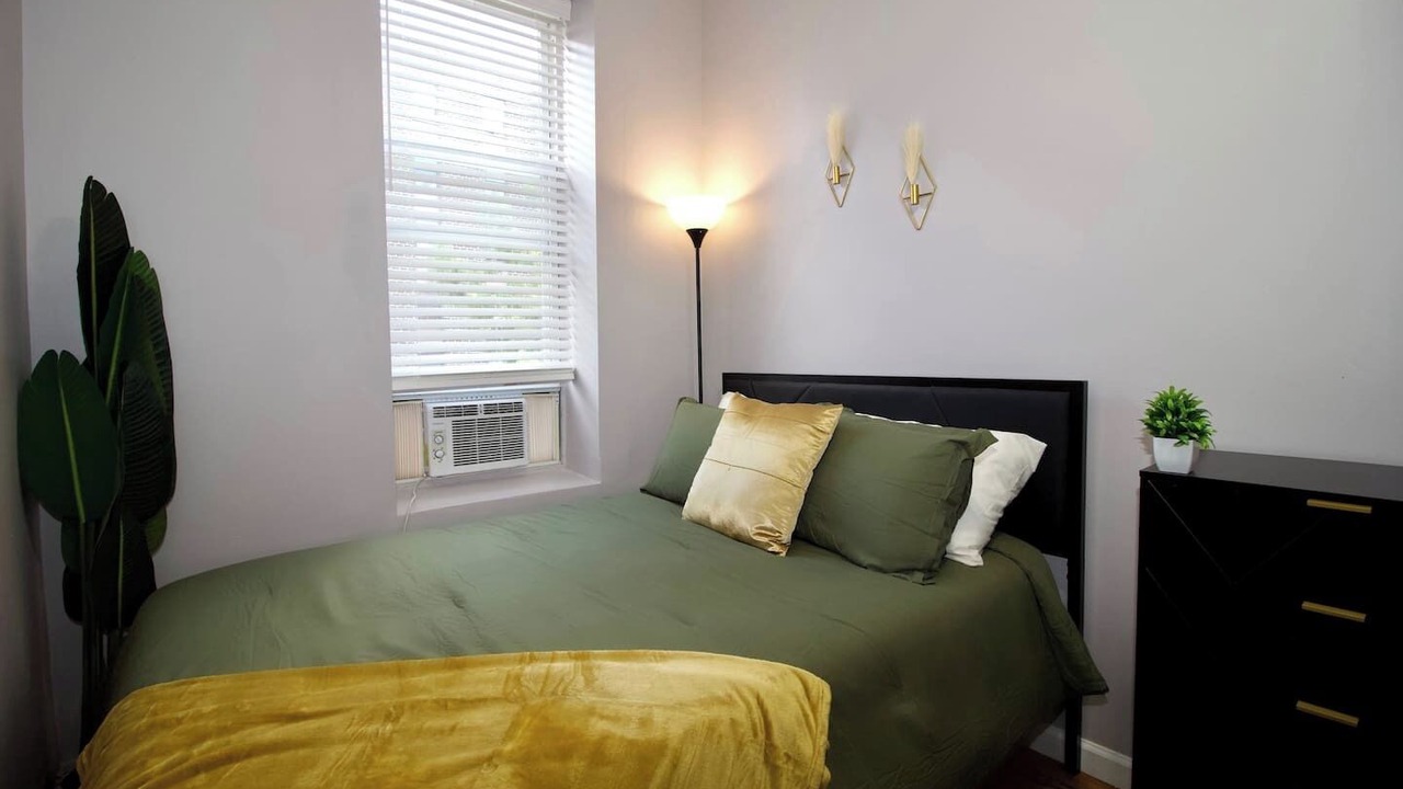 Photo of Bedroom in Bedford-Stuyvesant