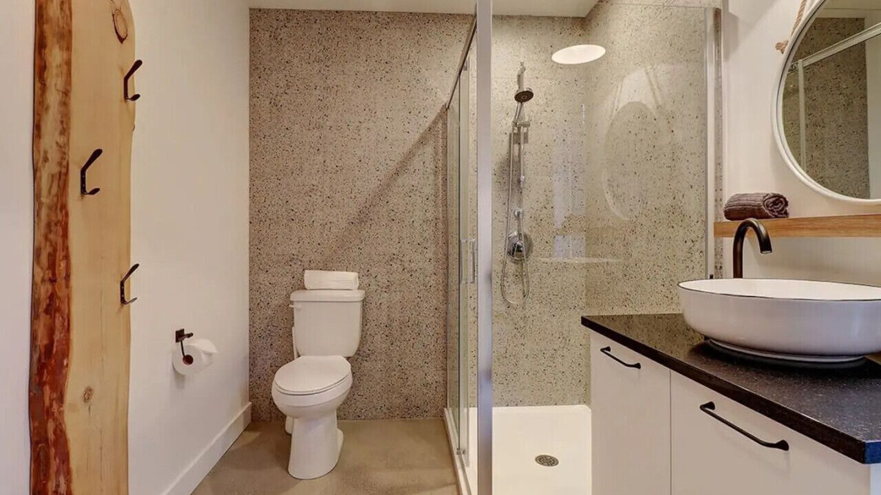 Photo of Bathroom in Eastman