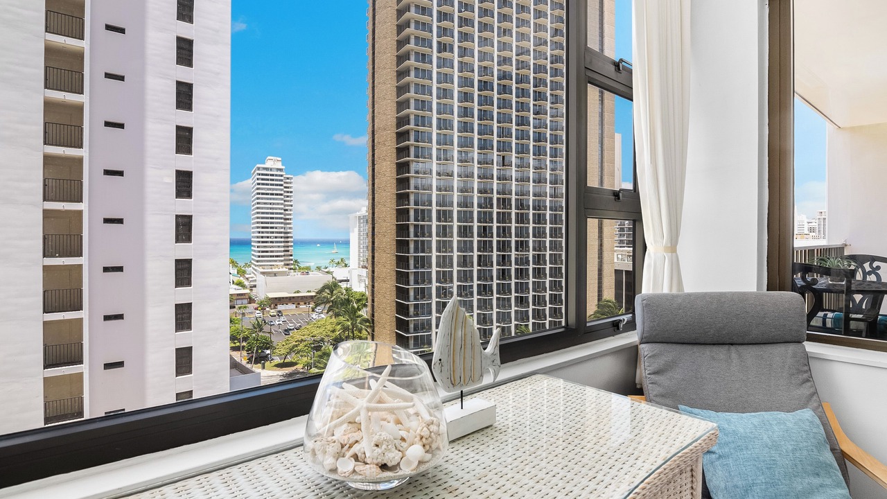 Photo of Bedroom in Waikiki