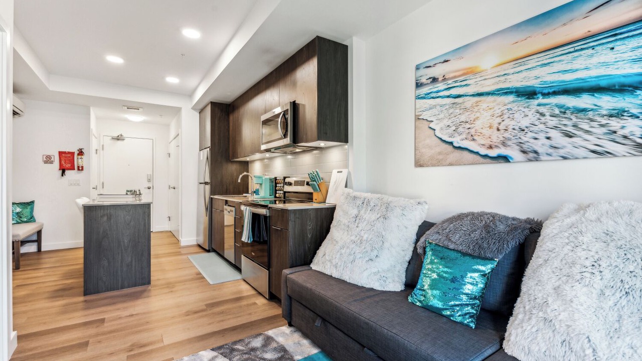 Photo of Livingroom in Bridgeland