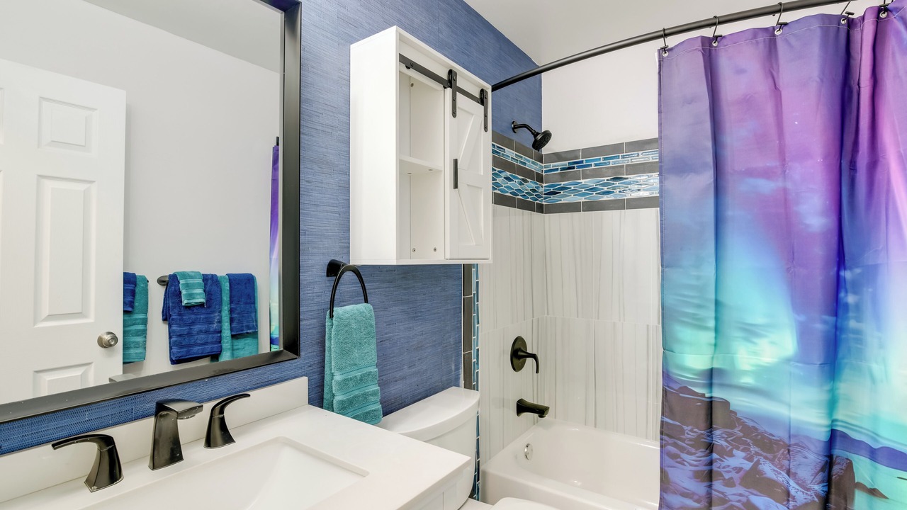 Photo of Bathroom in University Area