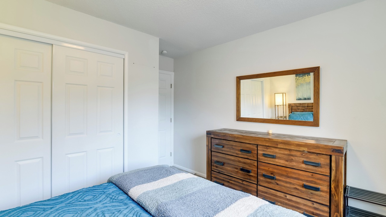 Photo of Bedroom in University Area