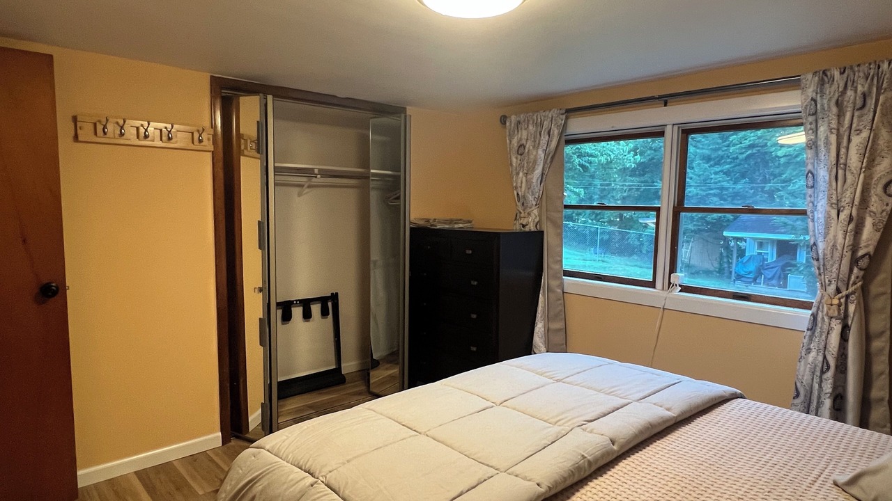 Photo of Bedroom in Mount Marion