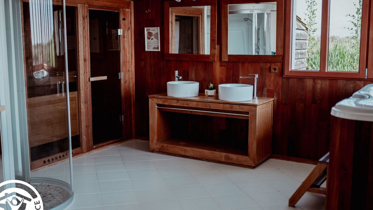 Photo of Bathroom in Bois-de-Cene